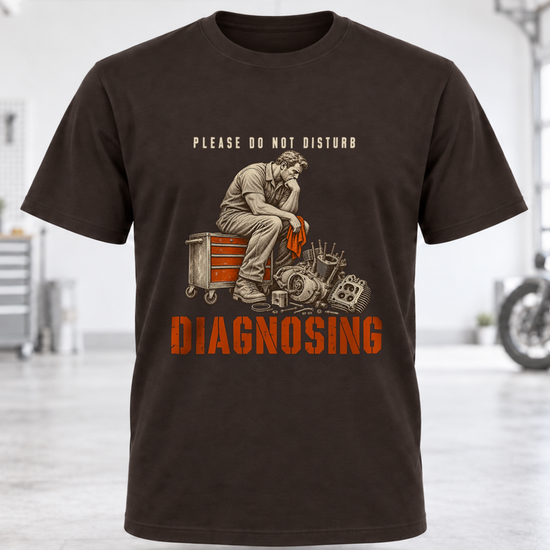 Diagnosing Mechanic T-Shirt "Please Do Not Disturb"
